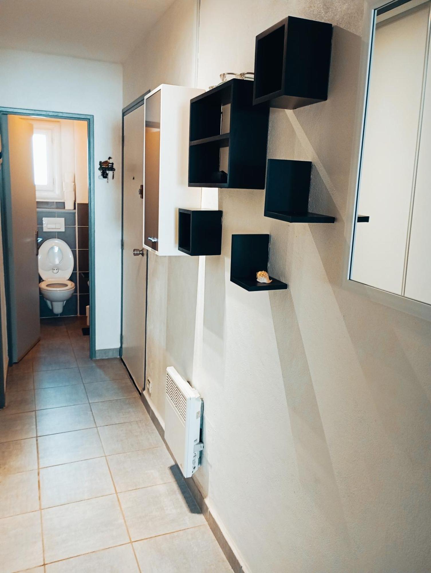 Grand Appartement Proche Port Et Plages, 6 A 8 Pers, 3 Chambres, Climatise Agde Luaran gambar